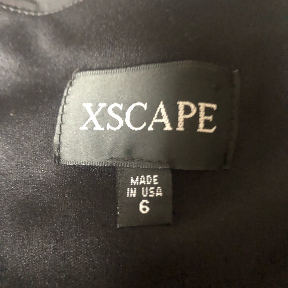 ❤️XSCAPE Black Ruffle Edge Sheer Cape Mini Dress Size 6 - Picture 6 of 8